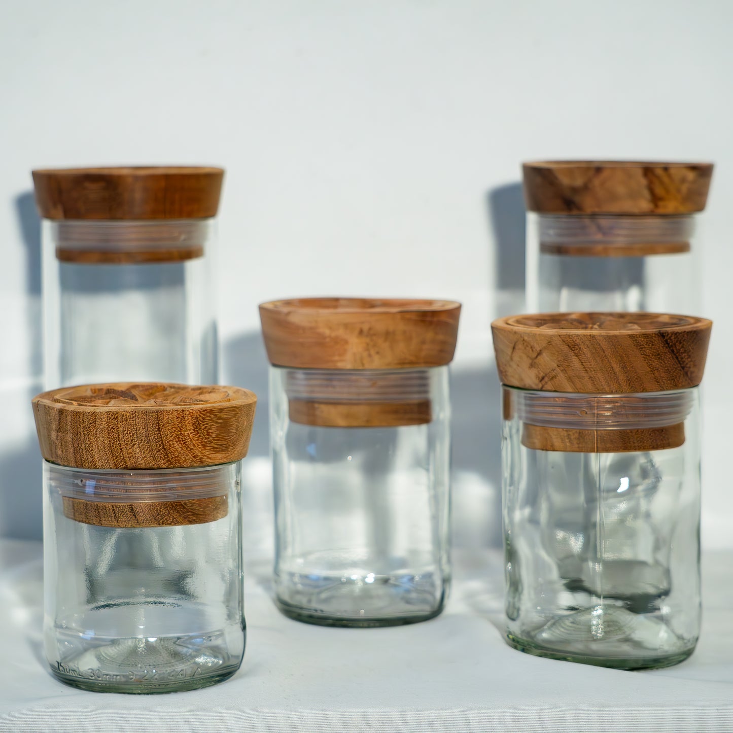 Gegraveerde voorraadpotten van gerecycled glas